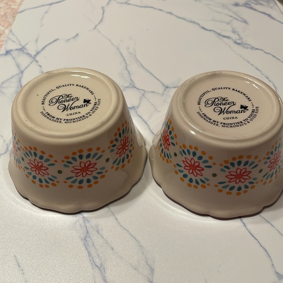 Pioneer Woman-Veggie,Dip,ice cream Bowls-or whatever you want to use them for. - Picture 5 of 5